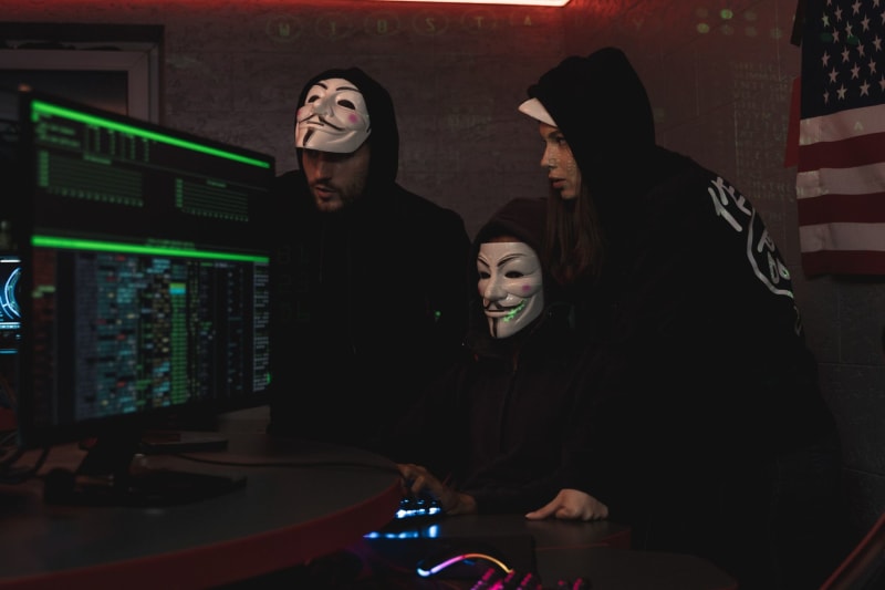 AI's Shadowy Side: Red Teamers Uncover Persistent Hacking Vulnerabilities in Leading LLMs