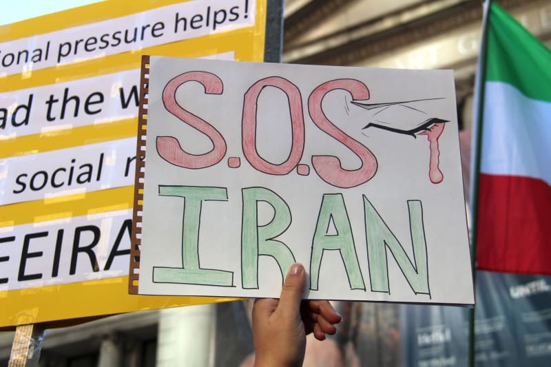 Trump's Iran Sanctions Backfire: Oil Giants Reap Billions as Consumers Face Soaring Prices