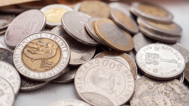 Consumer Confidence Rebounds: Inflation Expectations Dip, Household Finances Brighten