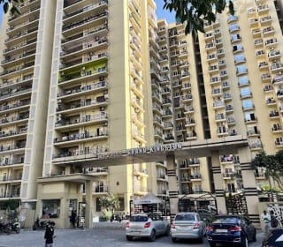 Maxblis Grand Kingston — Photo via Google Maps