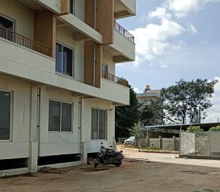 Vmaks Laurel — Photo via Google Maps