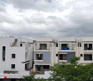 Trifecta Verde En Resplandor - Villas & Row Homes — Photo via Google Maps