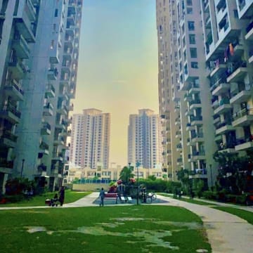 Ajnara Le Garden — Photo via Google Maps