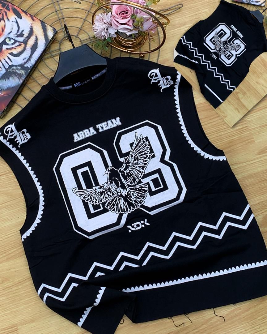 *Sleeveless Top*