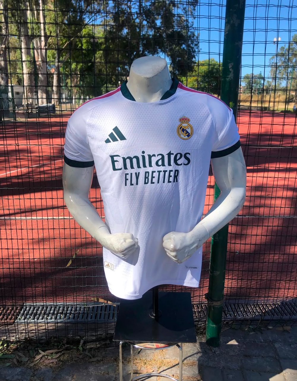 CAMISETA VERSION JUGADOR REAL MADRID 2027