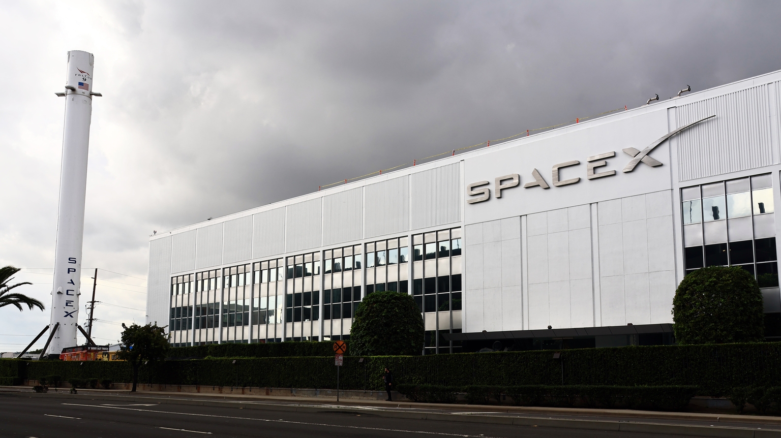 IPO SpaceX і фондові індекси: чому гучна оцінка не означає велику частку у портфелі