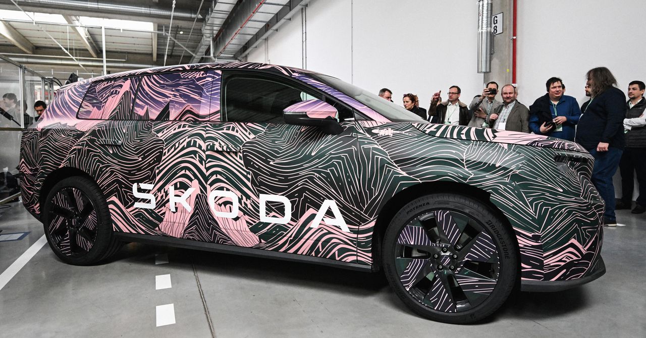 Новий електромобіль Škoda Peaq: чому дорогий EV не завжди означає зайву розкіш