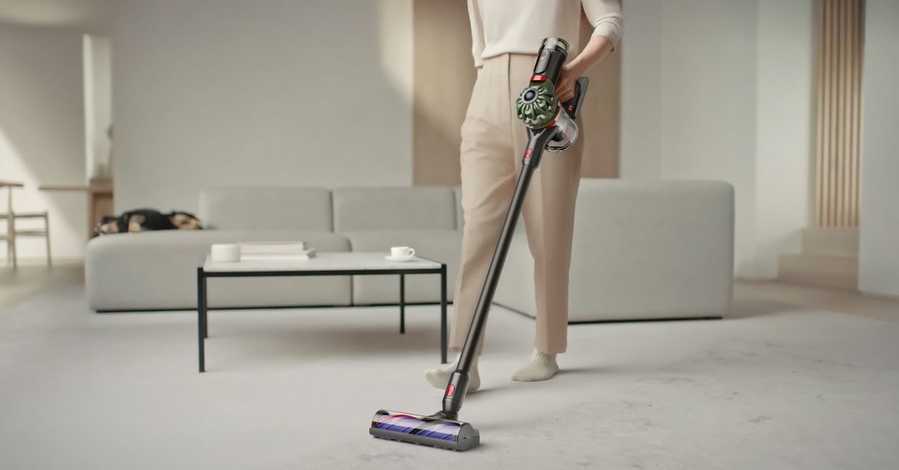 Нові пилососи Dyson V16, V10 Konical і V8 Cyclone: що зміниться для дому