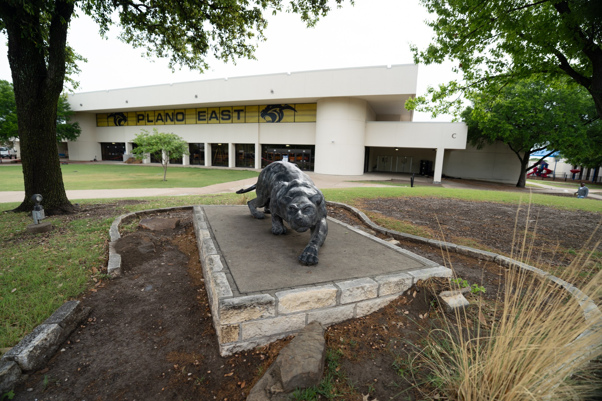 Plano East SHS panther sculpture