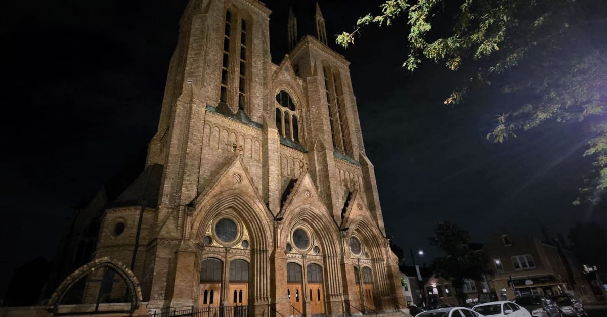 Explore Chicago’s Gothic-Style Churches - City Cast Chicago