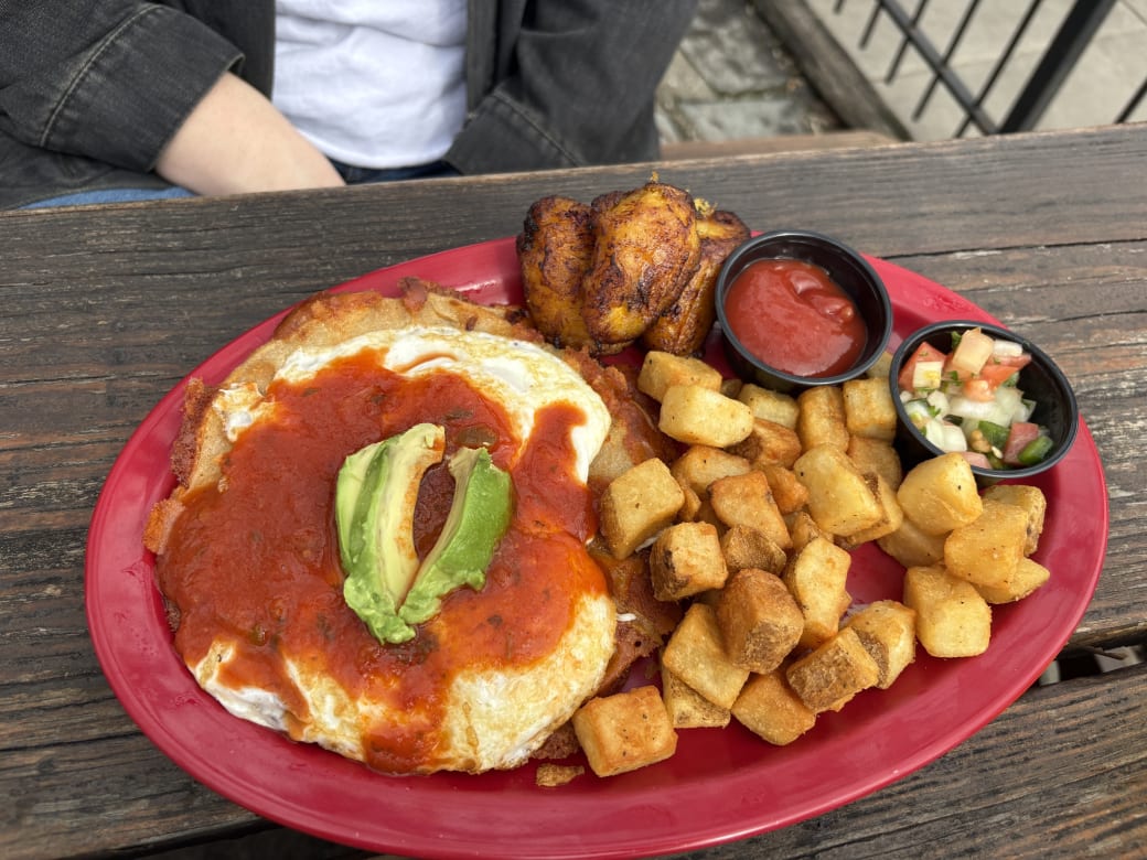 Brunch time at Wonderland Ballroom. (Kaela Cote-Stemmermann/City Cast DC)