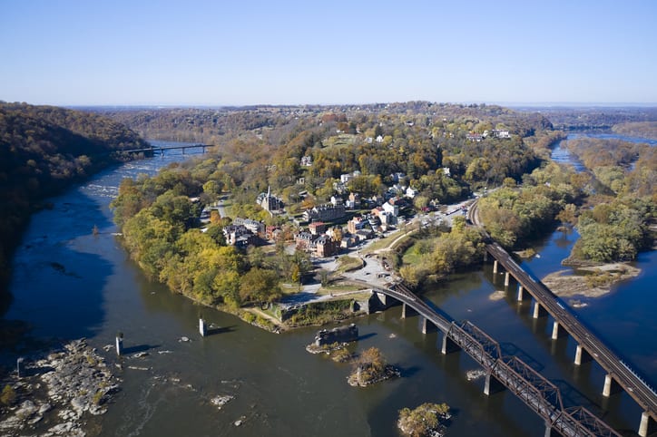 How To Spend a Day In Harpers Ferry - City Cast DC