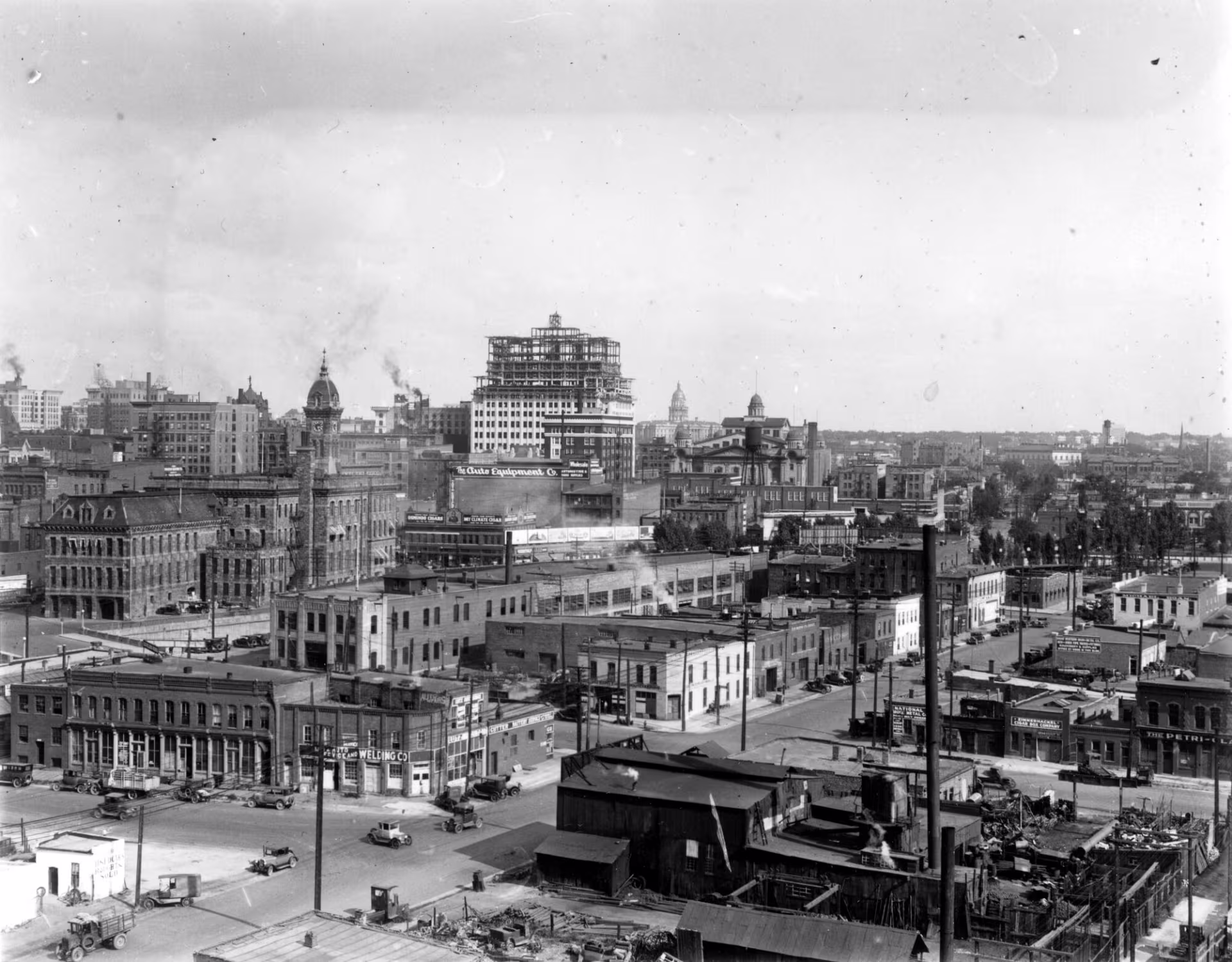 An aerial view of downtown Denver’s central business district circa 1920-1929.