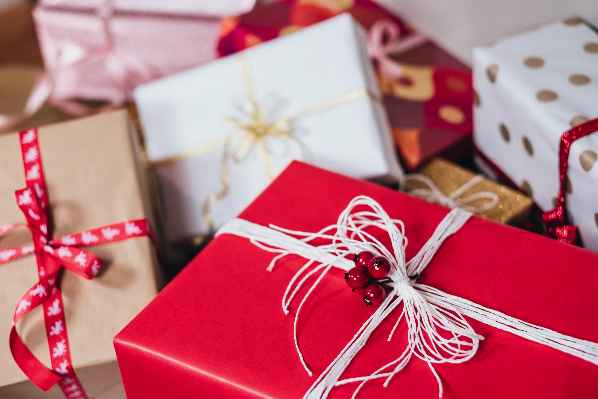 Holiday gift boxes