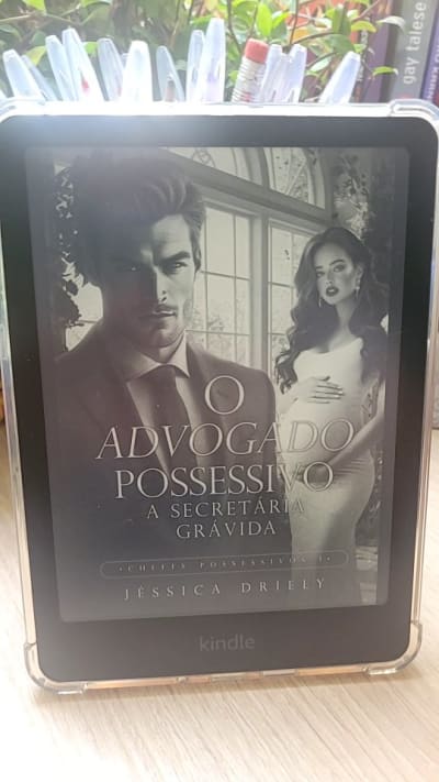 Leitura do dia: O advogado possessivo e a secretária grávida, da @jessdrielyautora Um casal intenso! Magnus foi criado para colocar o…