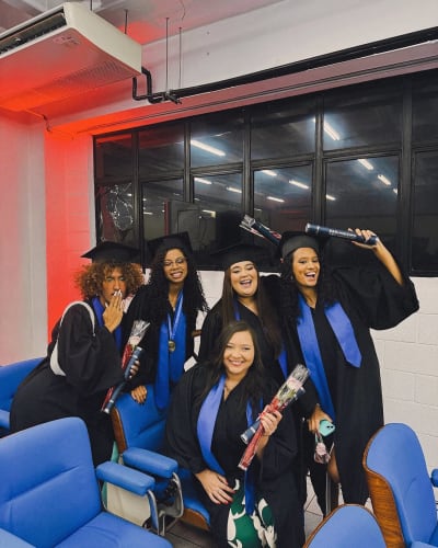 Hoje, encerro um dos ciclos mais importantes da minha vida,minha graduação em Marketing. Foram anos de aprendizado, desafios e superação…