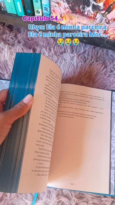 Livro corte de névoa e fúria #livrosemaislivros #livros #leitores #estantedelivros #romantasy