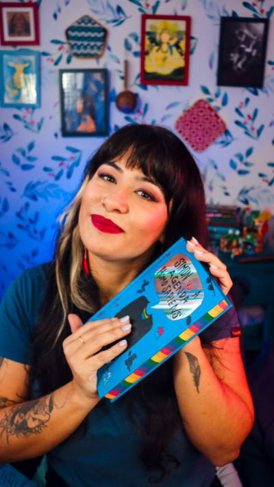 Em tempos de pessoas que ainda se recusam a ler nossas histórias e reconhecer a nossa dignidade, venho celebrar um livro #lgbtqiap que…