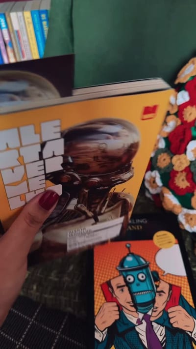 Esse último vez eu não consegui aproveitar muito minhas leituras, mas comecei esses dois livros: Alerta Vermelho (da série Diários de um…