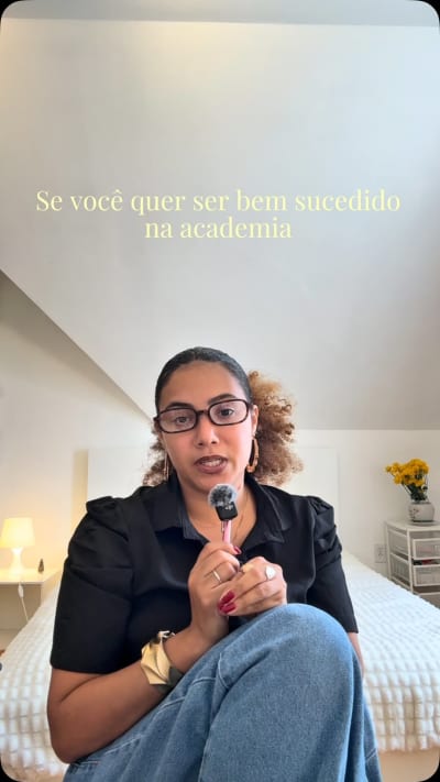 A entrada na pós marca uma virada da Universidade como um espaço apenas de aprendizagem, para ser seu ambiente profissional. É aquele…
