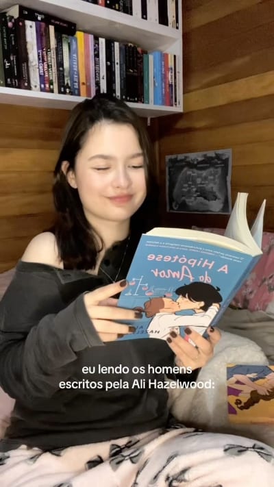gente… oq esse livro fez comigo meu deus #bookgram #alihazelwood #bookish #bookworm #livros