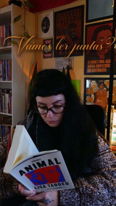 Vamos ler juntas? O link pro Âmago, meu clube de leitura, tá na bio 📚❤️