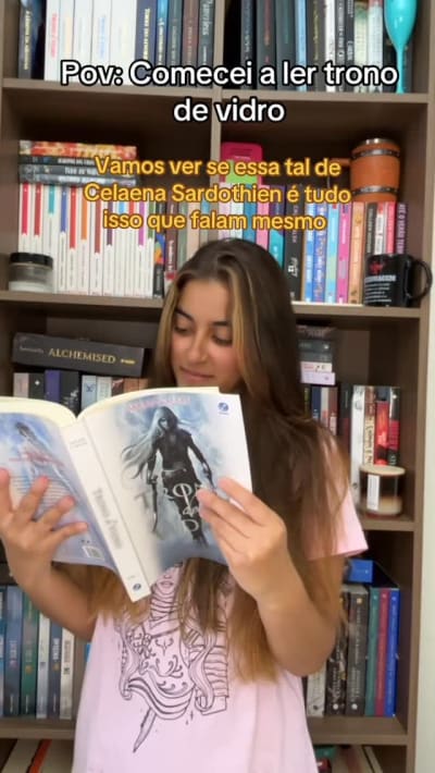 Celaena é isso e muito mais !!!! #tronodevidro #leitura #leitores #fyp