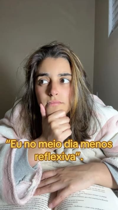 Fica aí o questionamento pra vocês… #bookstagram #meme #viral #bookredes #leitura