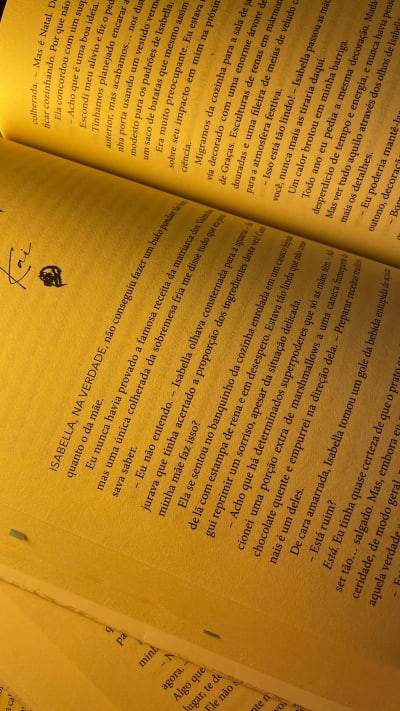 tô bem relaxada conseguem ver? #booktok #mindfuckseries #livros #bookgram