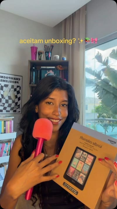 e eu cometi um pequeno ato de inconsequência ✨💋 . . . . #bookstagram #livros #booksbooksbooks #garotas #girlygirly