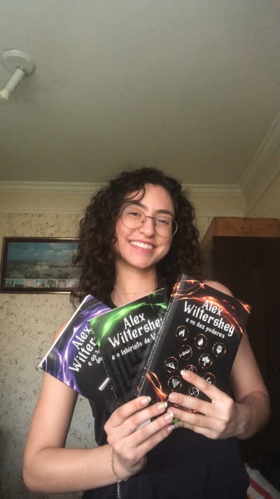 Conheça meus livros! 🧡💚💜 #livros #escritora #livrosemaislivros #livrosdefantasia #livrosemaislivros