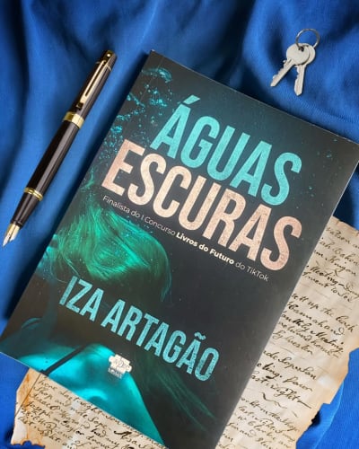 Águas escuras | Iza Artagão | Avec Editora | 182 páginas Estava ansiosa por este lançamento e minhas expectativas foram atendidas! Que…