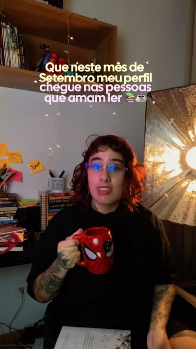 Cadê?? 👀📚 Já comenta seu livro preferido aqui ☺️💖 #bookgram #livros #indicações #bookgrambrasil