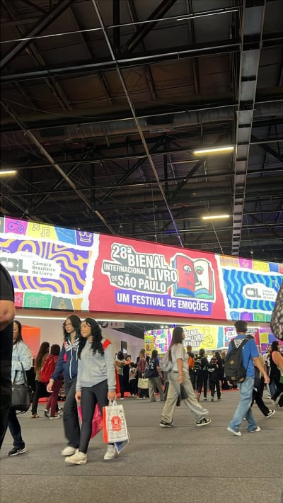 vlog do meu primeiro dia na bienal ✨💗 #bienal #bienaldolivro #livros