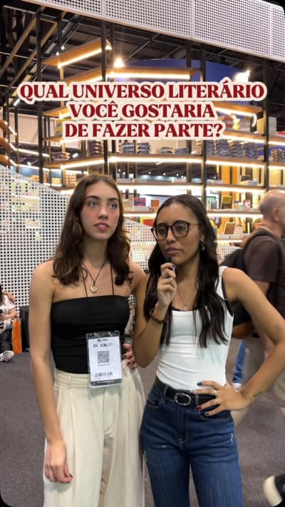 📖DIA 1 da Bienal de São Paulo com pessoas INCRÍVEIS @mafrareads @lauulivros @jeremiasandbooks @leiturasdanica @mellreads__ @lauralivross…