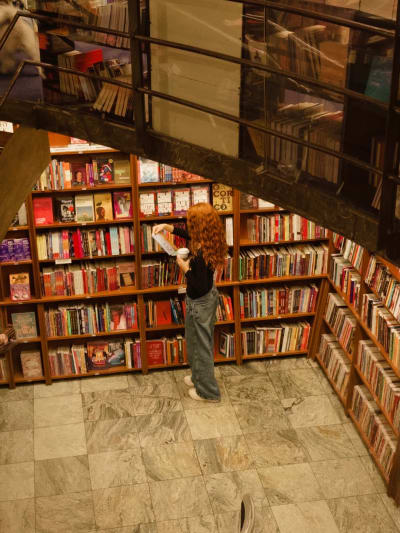 O melhor lugar do mundo. #bookstagrammer #bookgirl #pinterestgirl #aesthetic
