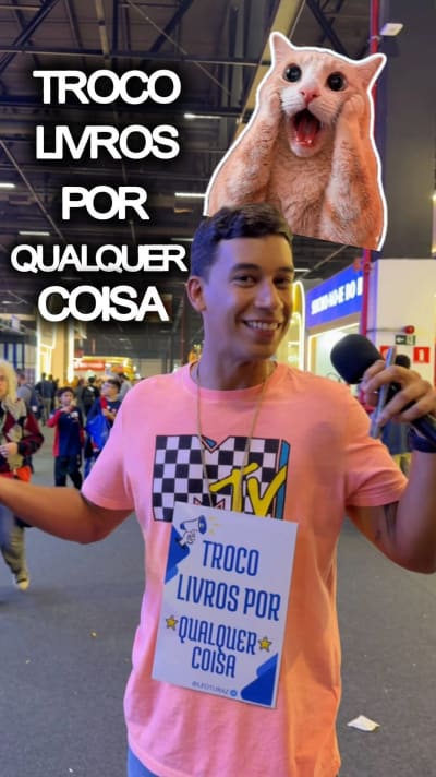 Trocando livros por QUALQUER COISA aqui na bienal do livro São Paulo . #bienaldolivro #livros