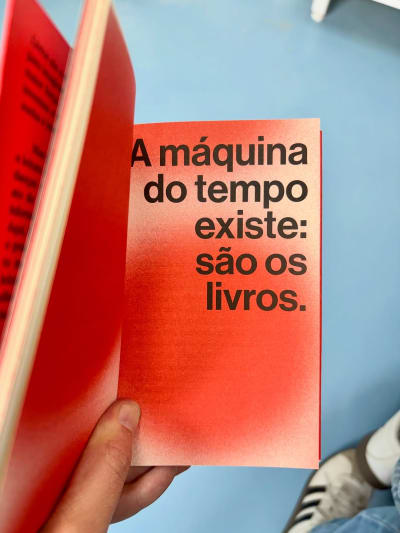 eu comecei a gostar de ler no ensino fundamental, e a biblioteca sempre foi um lugar muito interessante para mim. mas foi só aos 11 anos…