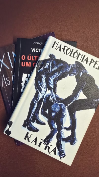 3 livros muito impactantes e rápidos de ler, todos com apenas 250 páginas ou menos!