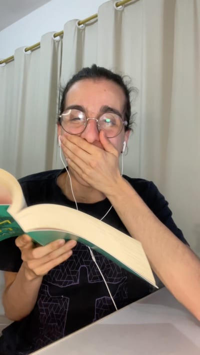 ansioso demais pra sentir tudo isso de novo com os novos livros de acotar ✨
