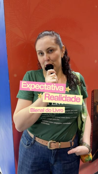 Ainda sobre o nosso primeiro dia de Bienal do Livro… Nosso primeiro dia de Bienal foi oficialmente um fracasso financeiro (e um enorme…