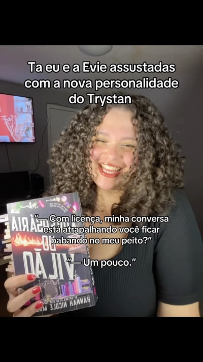 Ninguém mais segura esse homem . . . . . #assistentedovilão #bookstagram #booklover #leitoresdoinstagram #livros