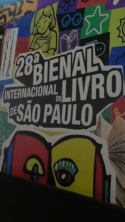 E ai 𝖑𝖊𝖎𝖙𝖔𝖗𝖊𝖘! 📚✨️ tudo bem com vocês? No post de hoje, trouxe mais um mini-vlog do meu segundo dia 𝗕𝗶𝗲𝗻𝗮𝗹 𝗱𝗼 𝗟𝗶𝘃𝗿𝗼…