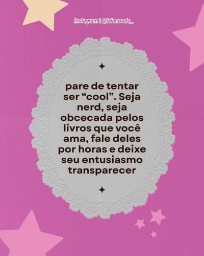 ser obcecada pelos livros que amo é muito mais divertido do que tentar parecer “cool” 😂📚🤍 eu quero falar dos meus favoritos, surtar…