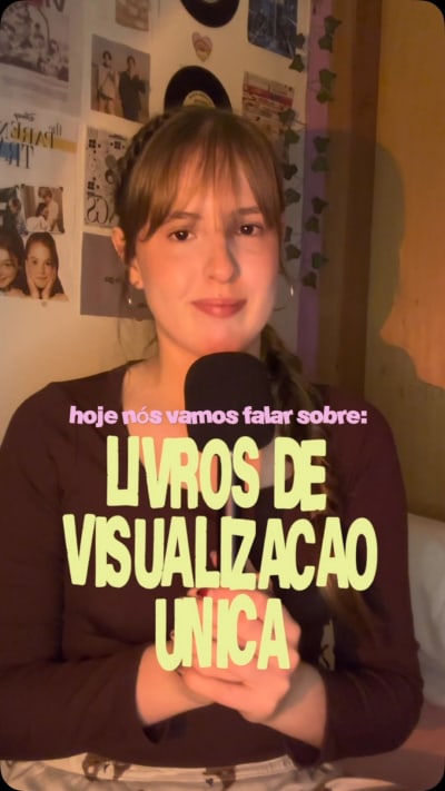 Vi esse tópico no bookgram esses dias, e amei! 💗 Qual é o seu livro de visualização única? #books #bookstagram #explore #livros…