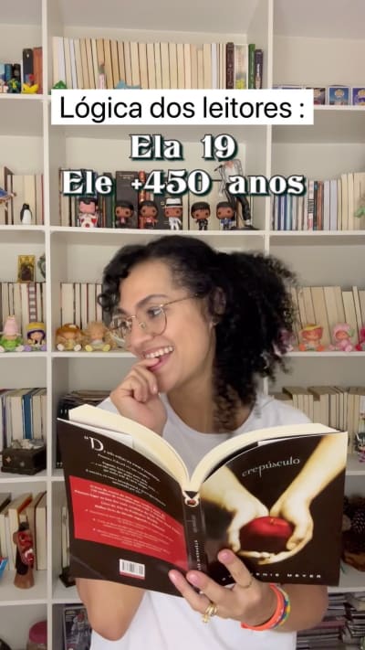 Aí eu gamo… 🤪😻 #livros #livrosderomance #leitura