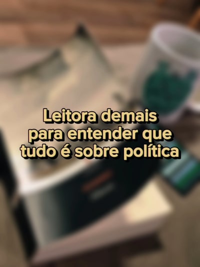 Vi o @legadodaspalavras fazendo essa trend da @leiacompelonha e vim fazer a minha versão. Deus me livre não me posicionar. #booktrend…