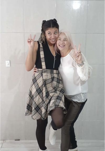 Para a pessoa mais incrível e maravilhosa do mundo todo, mãe, você é meu sol.