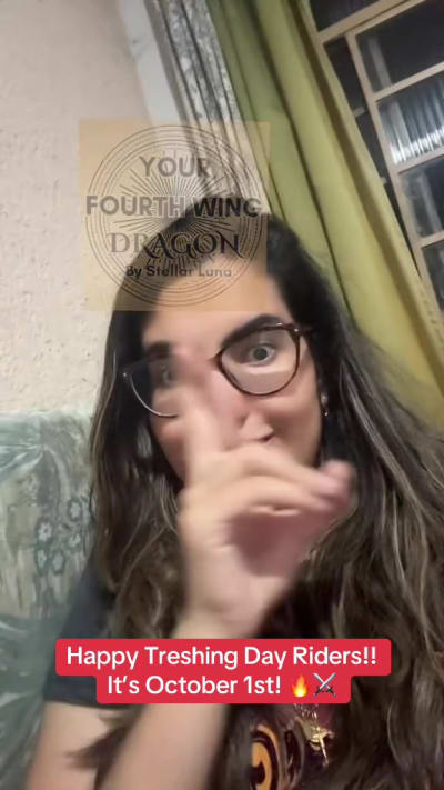 Nós fans de Quarta Asa que só queriam um dragão na Ceifa de hoje 🥺🔥⚔️ . . . . #booktokbrasil #quartaasa #fourthwing #foryoupage…