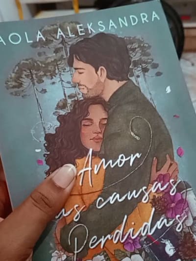 Primeiro livro físico e de romance do ano; acabou as férias aqui nesse booktok, a mãe tá de volta para resenhar muito. 📚❤️✨ #booktok…